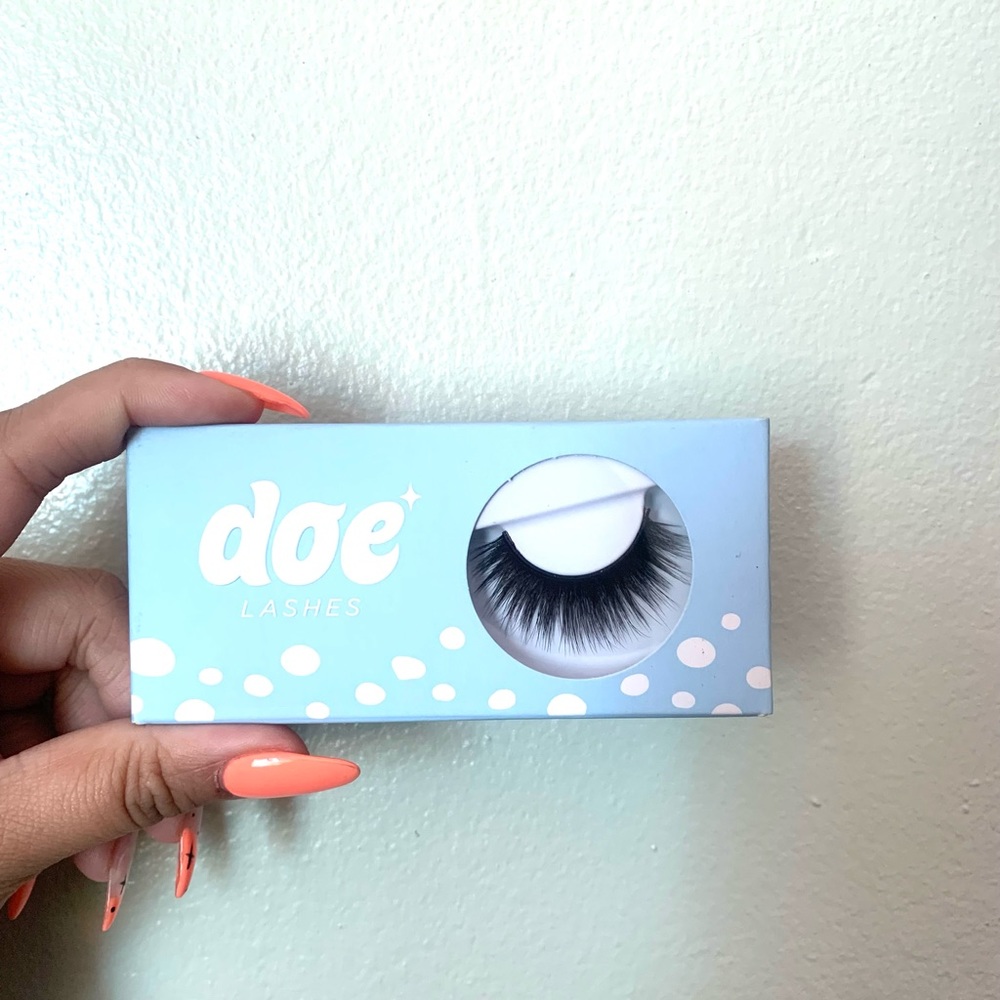 Doe Lashes